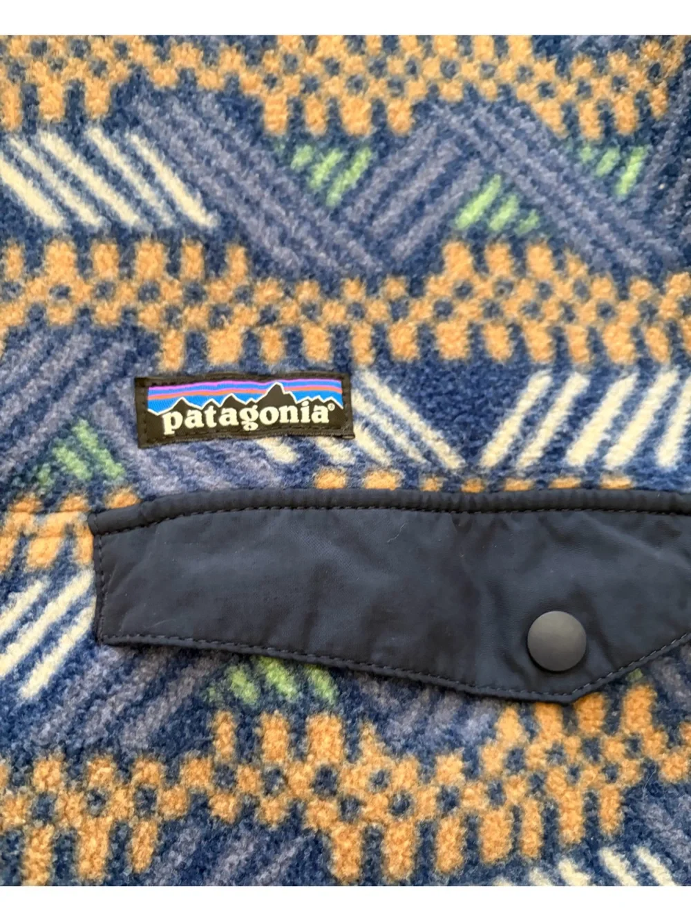 Patagonia Blue and Tan Patterned Snap-T Fleece Pullover